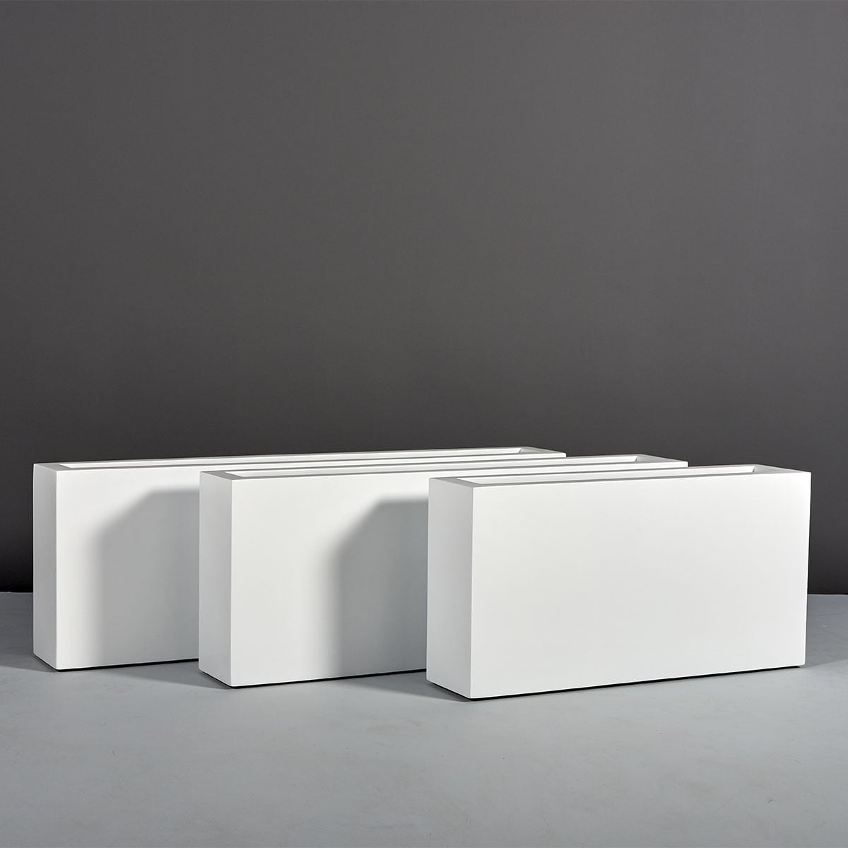 Camoux Narrow Rectangular Planter - Image 4